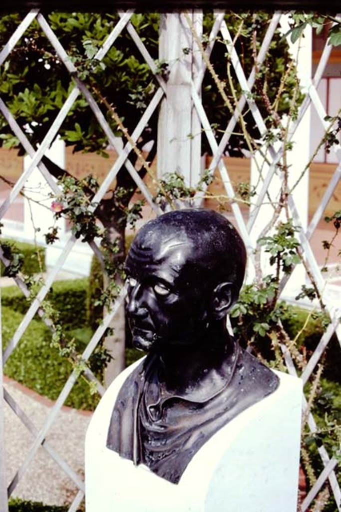 Getty Villa, Malibu, Spring 1982. Reproduction herm in garden area. Photo by Stanley A. Jashemski.
Source: The Wilhelmina and Stanley A. Jashemski archive in the University of Maryland Library, Special Collections (See collection page) and made available under the Creative Commons Attribution-Non Commercial License v.4. See Licence and use details.
J80f0432